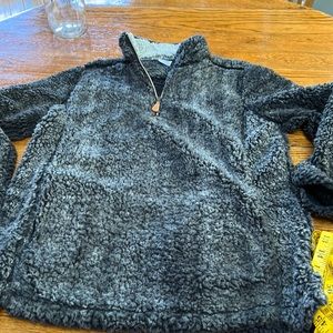 Katydid teddy bear sherpa pullover. Gray 1/4 zip, polyester. Size Large.